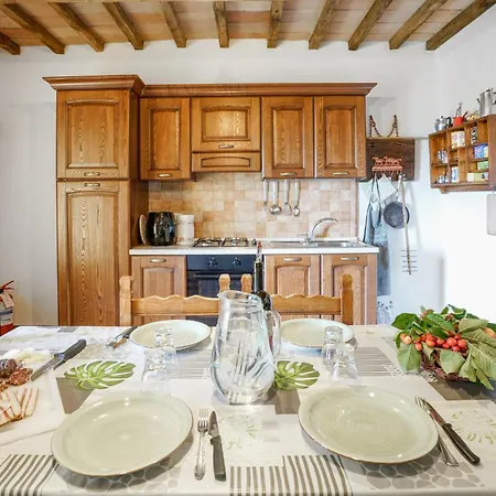 2 Bedroom In * Stribugliano
